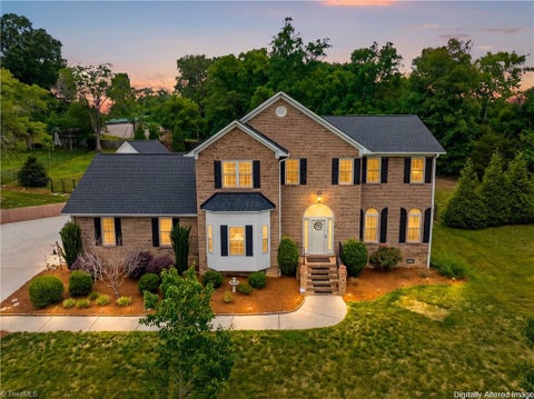 Homes For Sale - 4478 Chestnut Street Extension<br/> High Point, NC 27265