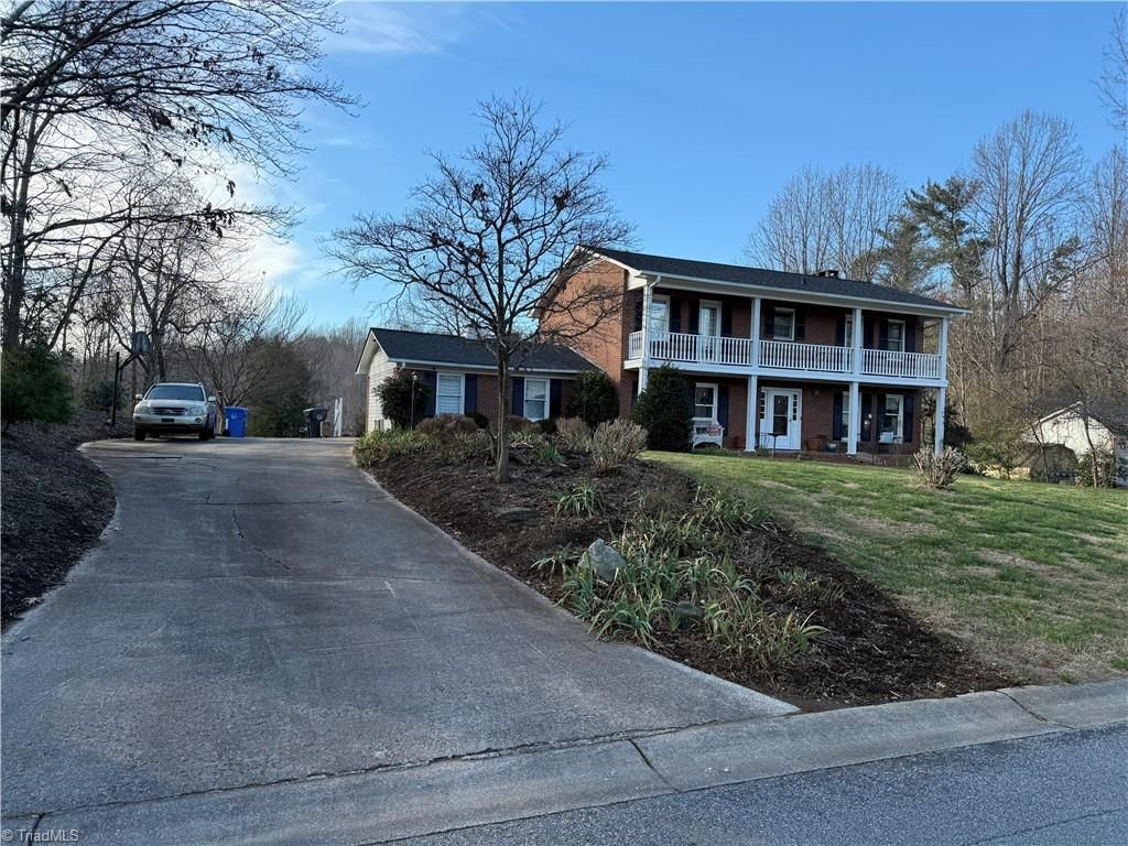 Photo of 711 Colonial Drive, North Wilkesboro, NC 28659 (MLS # 1204379)