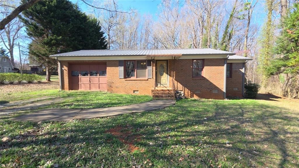 Photo of 207 Auden Drive, Greensboro, NC 27406 (MLS # 1212054)