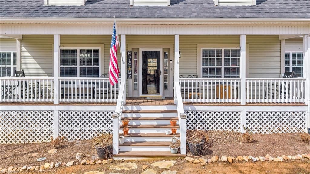 Photo of 140 New Beginnings Drive, West Jefferson, NC 28694 (MLS # 1211661)