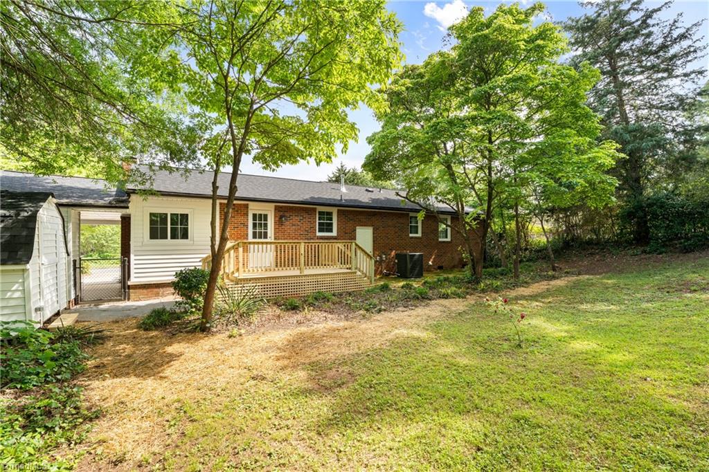 Winston-Salem, North Carolina 27103, United States, 3 Bedrooms Bedrooms, ,2 BathroomsBathrooms,Residential,Active,132740