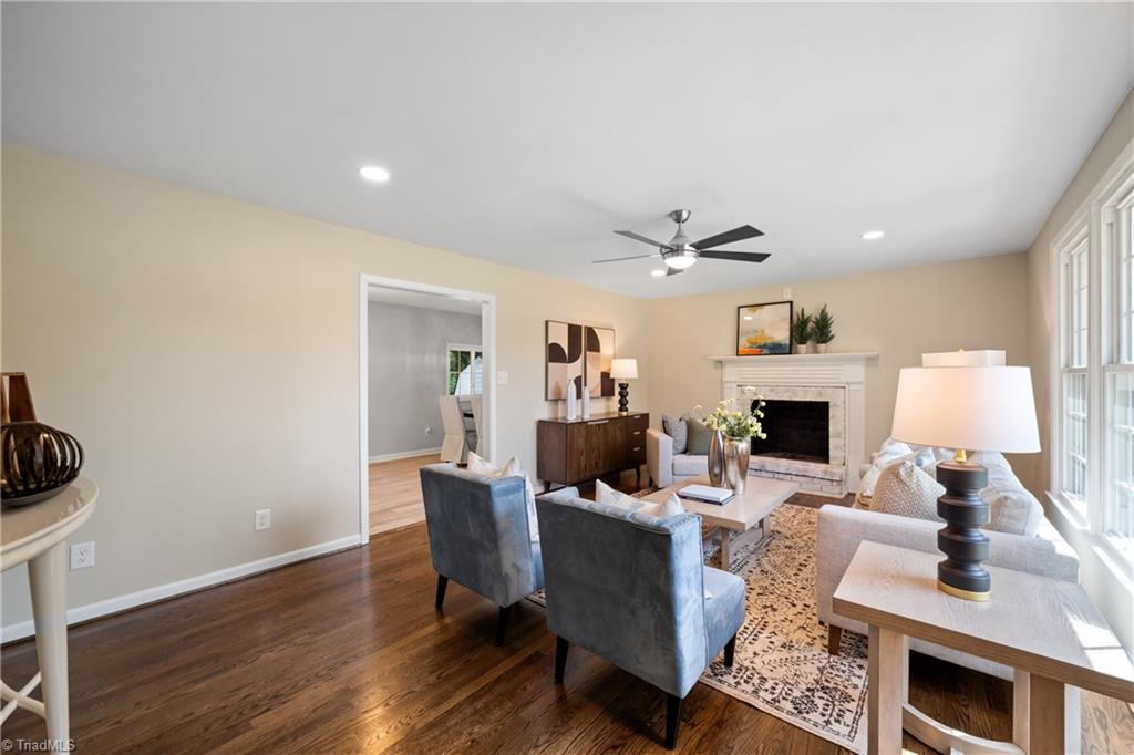 Winston-Salem, North Carolina 27103, United States, 3 Bedrooms Bedrooms, ,2 BathroomsBathrooms,Residential,Active,132740