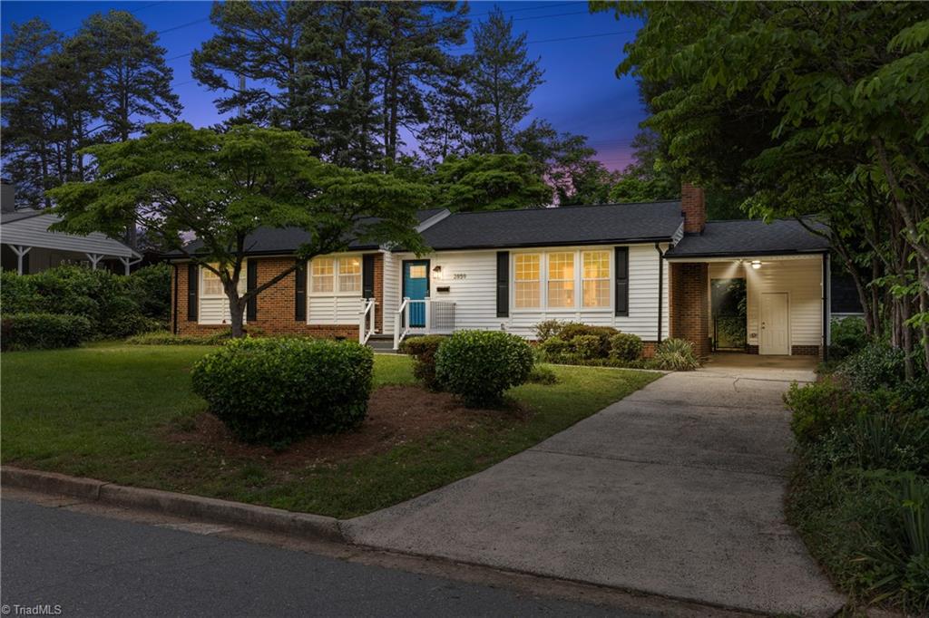 Winston-Salem, North Carolina 27103, United States, 3 Bedrooms Bedrooms, ,2 BathroomsBathrooms,Residential,Active,132740