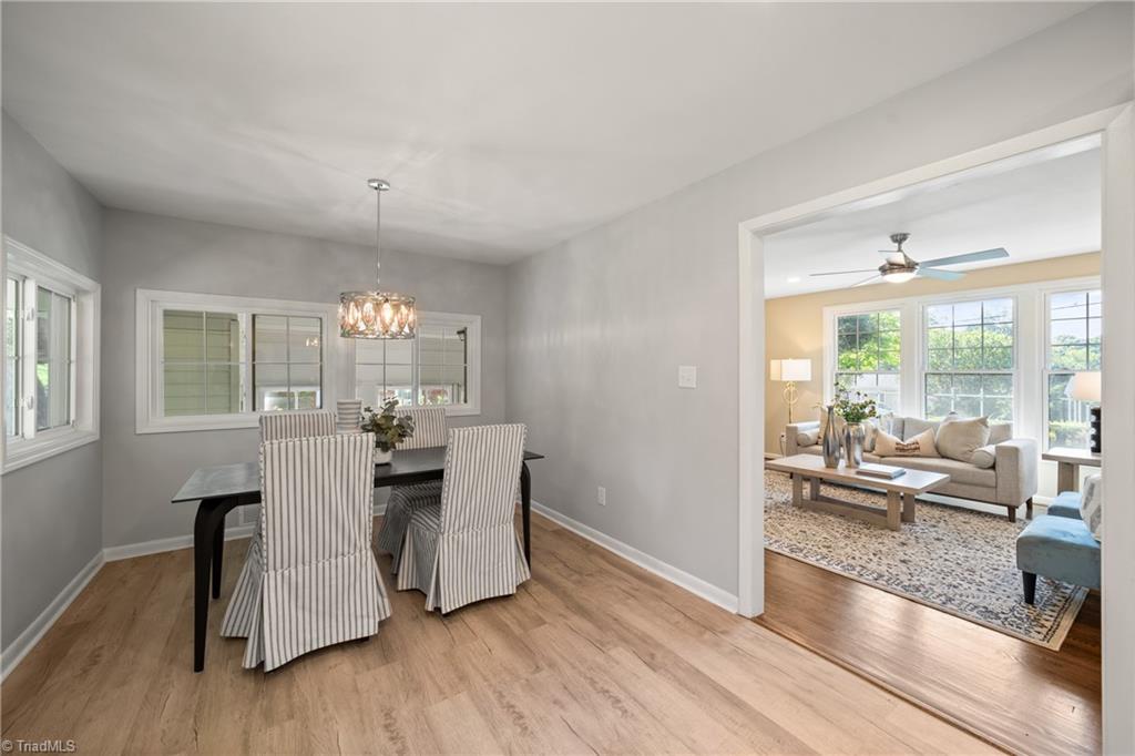 Winston-Salem, North Carolina 27103, United States, 3 Bedrooms Bedrooms, ,2 BathroomsBathrooms,Residential,Active,132740