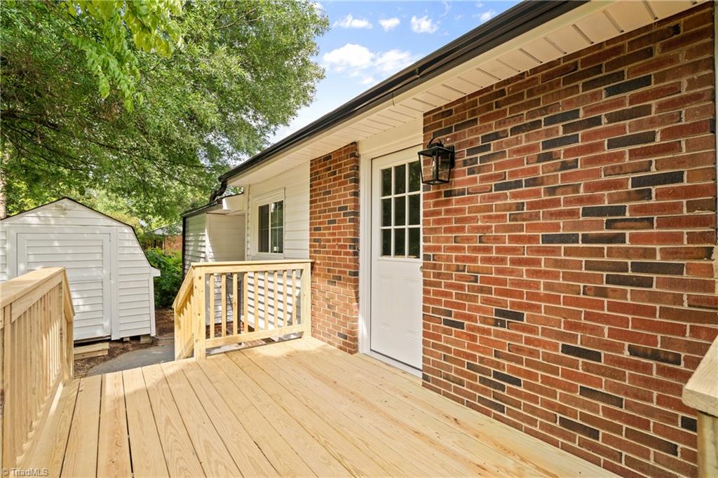 Winston-Salem, North Carolina 27103, United States, 3 Bedrooms Bedrooms, ,2 BathroomsBathrooms,Residential,Active,132740