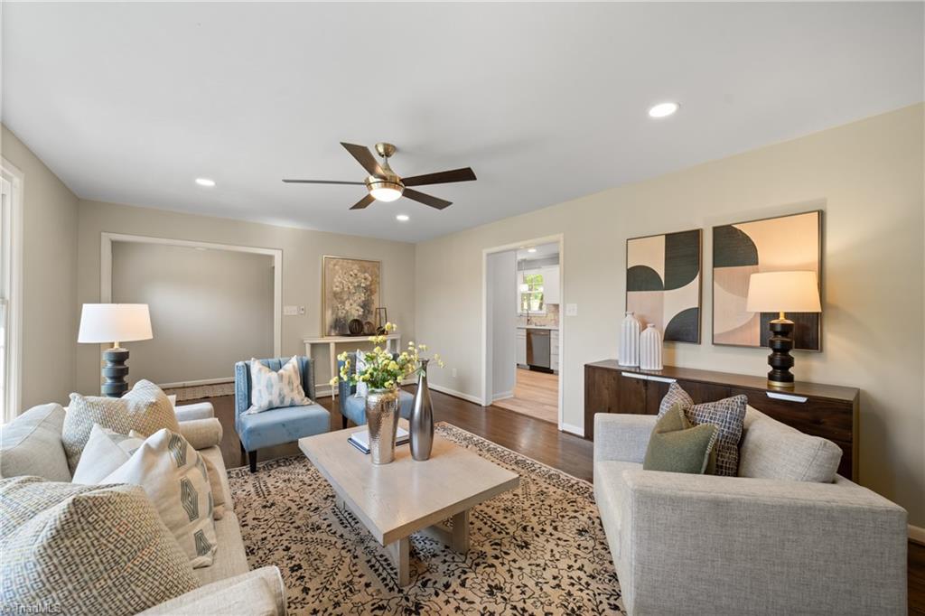 Winston-Salem, North Carolina 27103, United States, 3 Bedrooms Bedrooms, ,2 BathroomsBathrooms,Residential,Active,132740