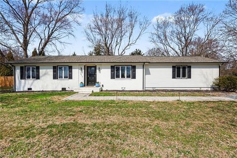 Homes For Sale - 1917 Oak Ridge Road<br/> Oak Ridge, NC 27310