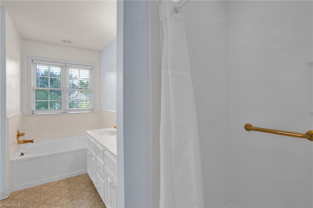 3908 Red Hill Court, Greensboro, North Carolina image 25