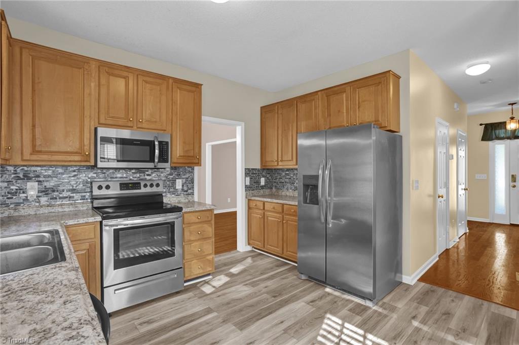 3908 Red Hill Court, Greensboro, North Carolina image 9