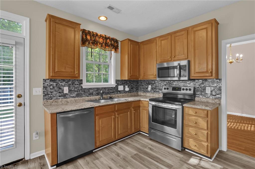 3908 Red Hill Court, Greensboro, North Carolina image 10