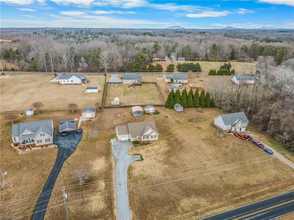 Photo of 2829 Old US Highway 421 Hwy W, Yadkinville, NC 27055 (MLS # 1207100)