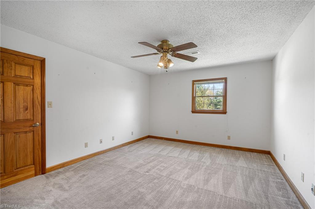 993 Hinkle Lane, Lexington, North Carolina image 13