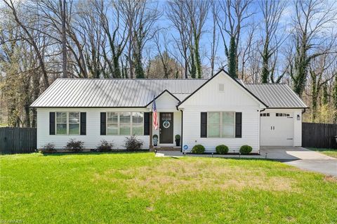 Homes For Sale - 2512 Caudle Street<br/> Germanton, NC 27019