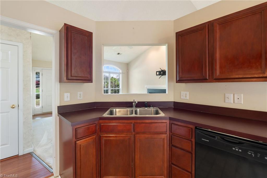 378 E Raleigh Avenue, Liberty, North Carolina image 25