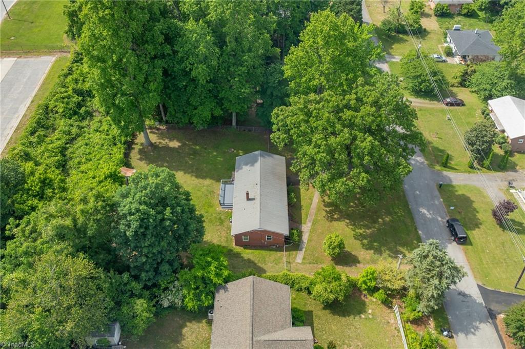212 Lakeview Drive, Thomasville, North Carolina image 40