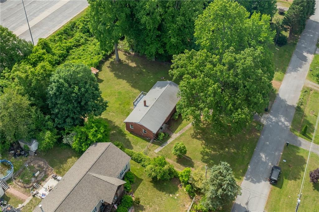 212 Lakeview Drive, Thomasville, North Carolina image 41
