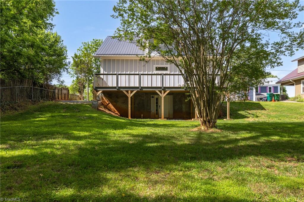 225 Main Street, Pilot Mountain, North Carolina image 38