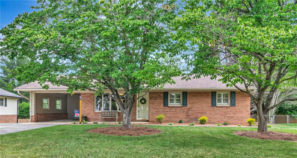 201 Oakwoods Lane, Wilkesboro, NC, 28697