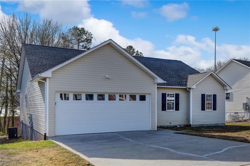 Photo of 4572 Bottoms Rock Lane, Pfafftown, NC 27040 (MLS # 1203438)