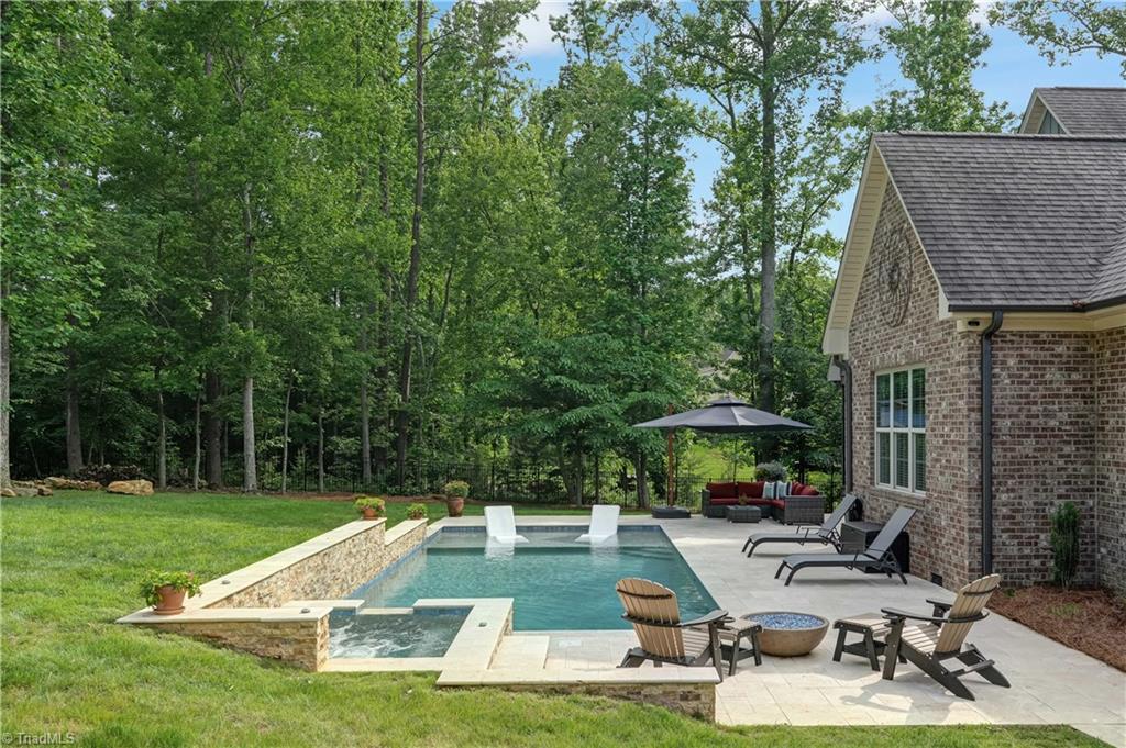 5422 Rambling Road