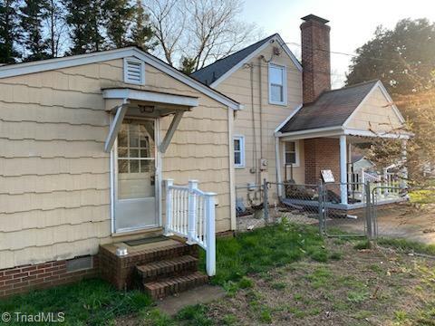Photo 7 of 23 of 301 Janet Avenue house