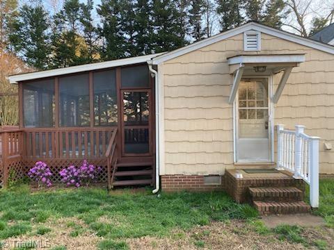 Photo 6 of 23 of 301 Janet Avenue house