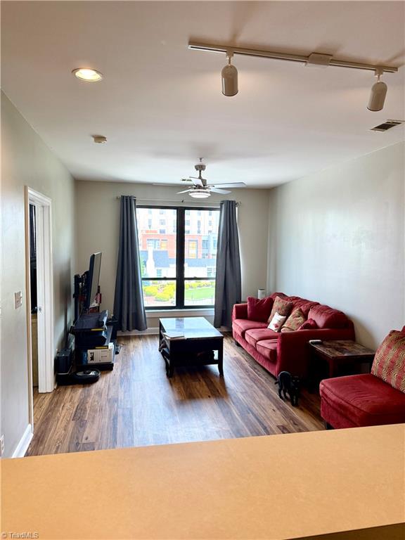 411 Washington Street #204, Greensboro, North Carolina image 8