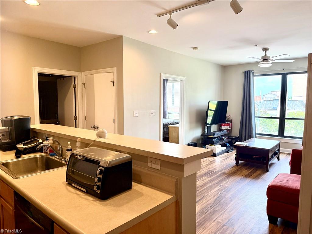 411 Washington Street #204, Greensboro, North Carolina image 7