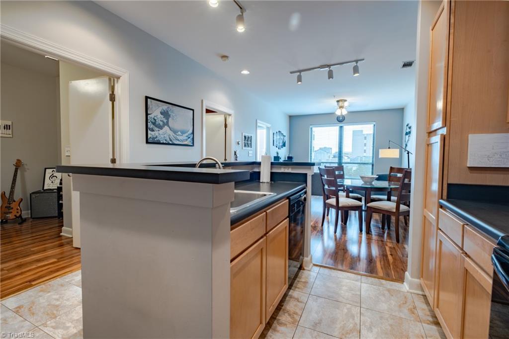 411 Washington Street #201, Greensboro, North Carolina image 4