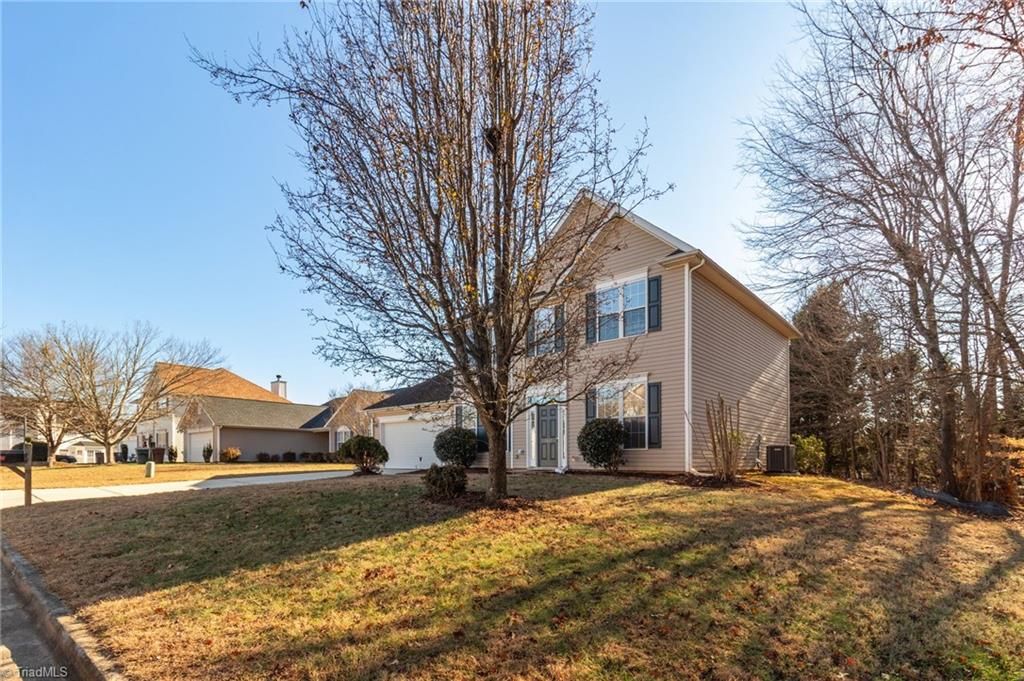 Photo of 6407 Highland Oak Drive, Greensboro, NC 27410 (MLS # 1204594)