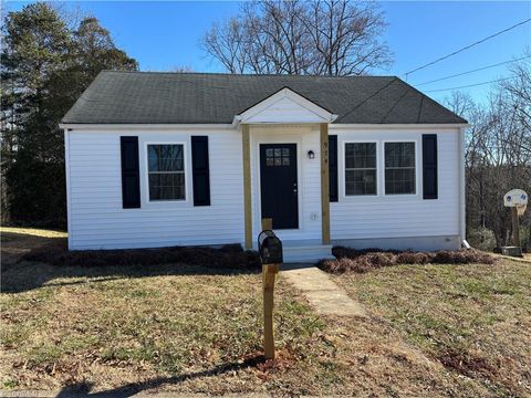 Vacant Land For Sale - 914 Highland Ridge Rdg<br/> Martinsville, VA 24112