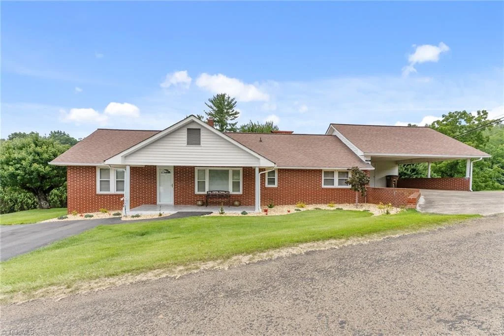 290 Riverview Drive, Sparta, NC, 28675