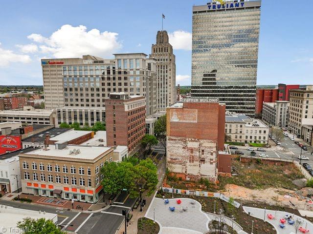 Winston-Salem, North Carolina 27101, United States, 3 Bedrooms Bedrooms, ,4 BathroomsBathrooms,Residential,Active,90344