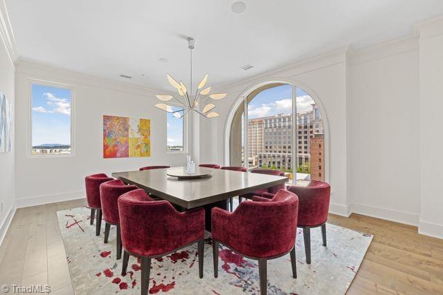 Winston-Salem, North Carolina 27101, United States, 3 Bedrooms Bedrooms, ,4 BathroomsBathrooms,Residential,Active,90344