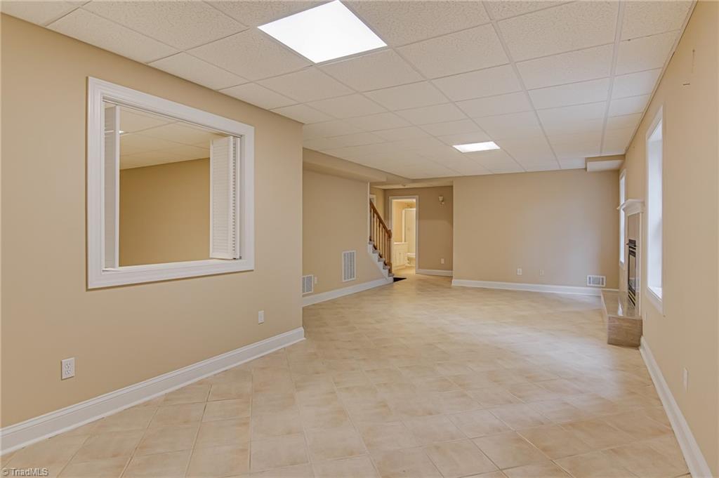 Clemmons, North Carolina 27012, United States, 3 Bedrooms Bedrooms, ,3 BathroomsBathrooms,Residential,Active,236375