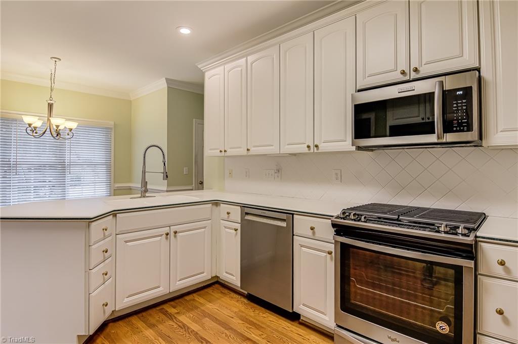 Clemmons, North Carolina 27012, United States, 3 Bedrooms Bedrooms, ,3 BathroomsBathrooms,Residential,Active,236375