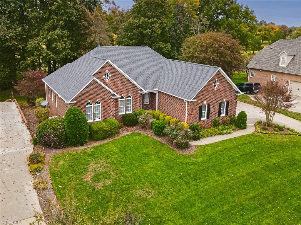 Clemmons, North Carolina 27012, United States, 3 Bedrooms Bedrooms, ,3 BathroomsBathrooms,Residential,Active,236375