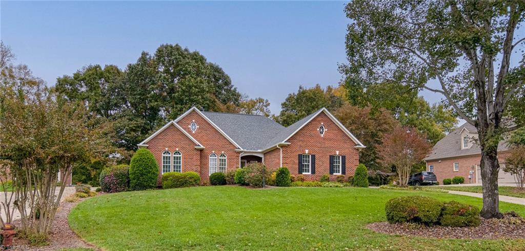 Clemmons, North Carolina 27012, United States, 3 Bedrooms Bedrooms, ,3 BathroomsBathrooms,Residential,Active,236375