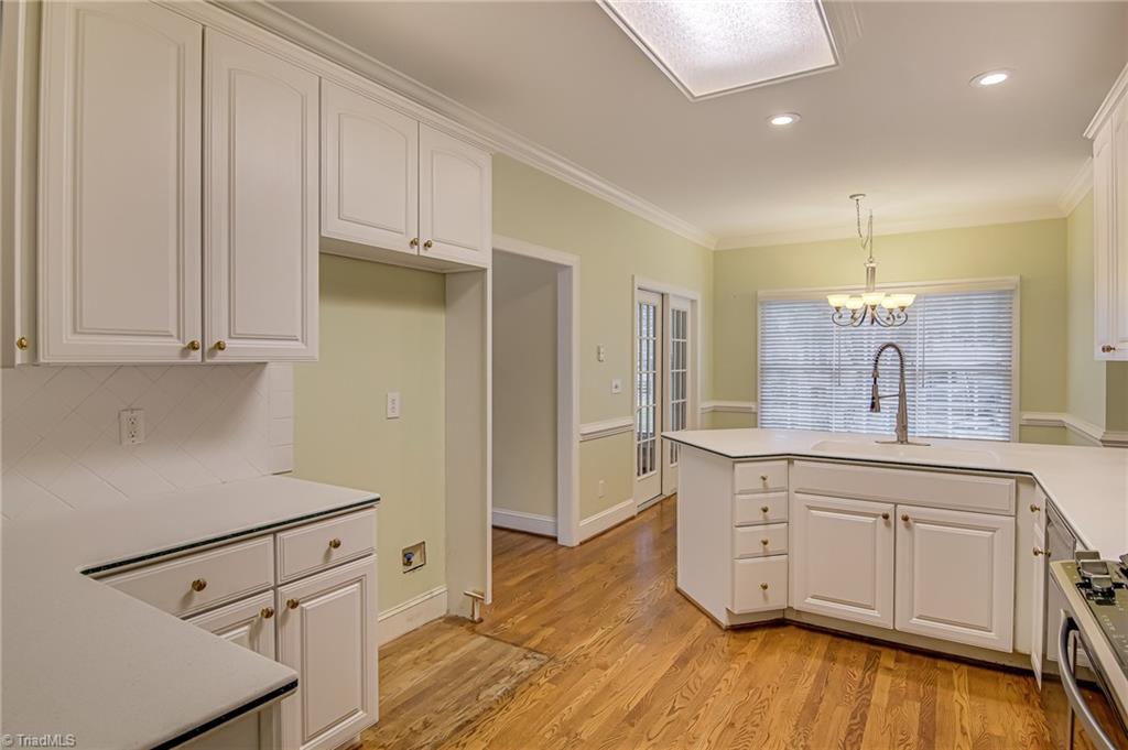 Clemmons, North Carolina 27012, United States, 3 Bedrooms Bedrooms, ,3 BathroomsBathrooms,Residential,Active,236375