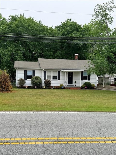 Homes For Sale - 300 Sealy Drive<br/> Trinity, NC 27370