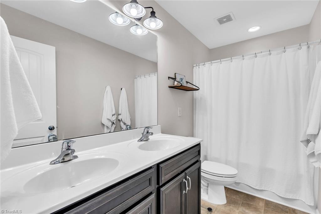 4024 Dunkirk Drive, Burlington, North Carolina image 30