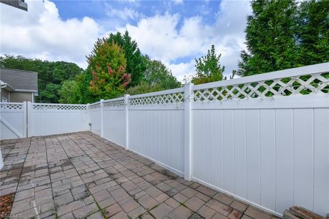 A home in Kernersville