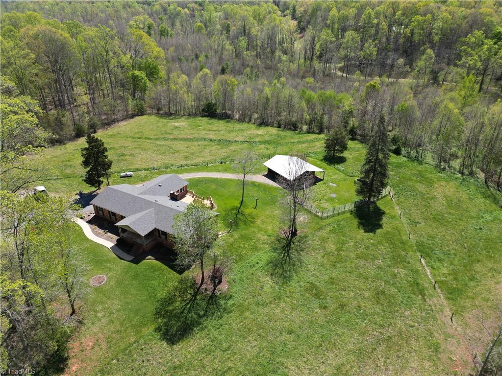 541 Lake Lemar Road, Reidsville, North Carolina image 1