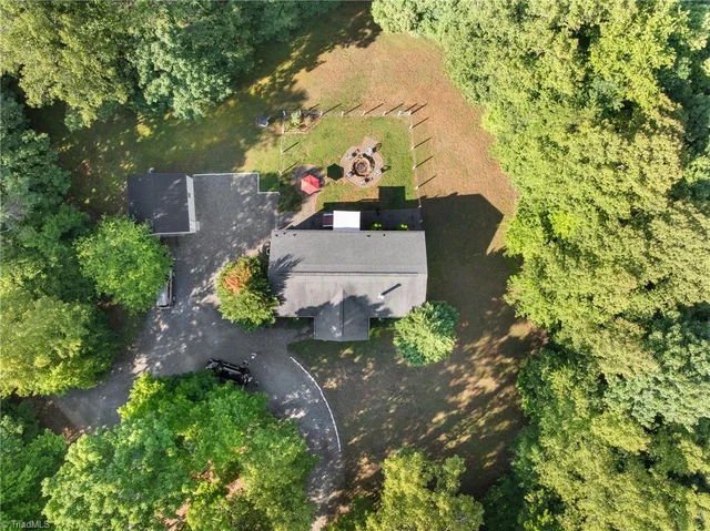 220 Echo Hollar Road, photo 4 of 24
