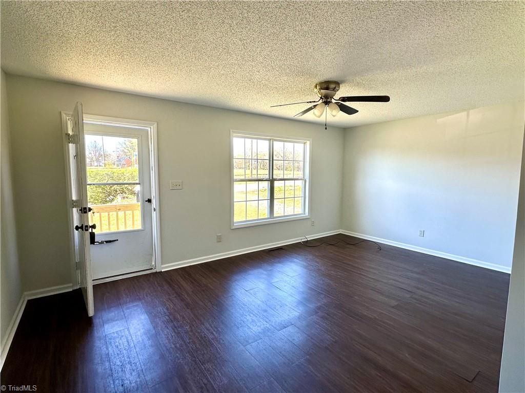 Photo of 406 Dunbar Street, Lexington, NC 27292 (MLS # 1212641)