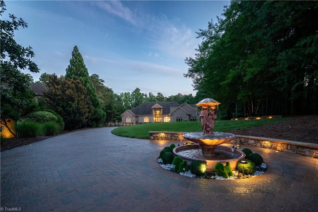 Photo of 305 Mallard Drive, New London, NC 28127 (MLS # 1194267)