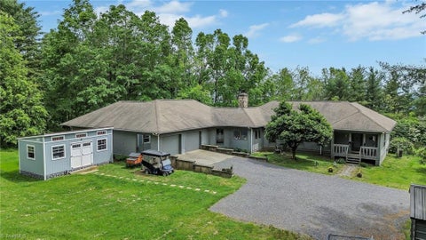 Condo For Sale - 931935 Don Bare Road<br/> Jefferson, NC 28640