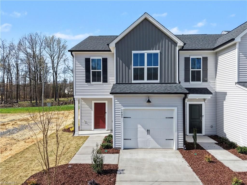 Photo of 1409 Allegheny River Street, Greensboro, NC 27405 (MLS # 1212421)