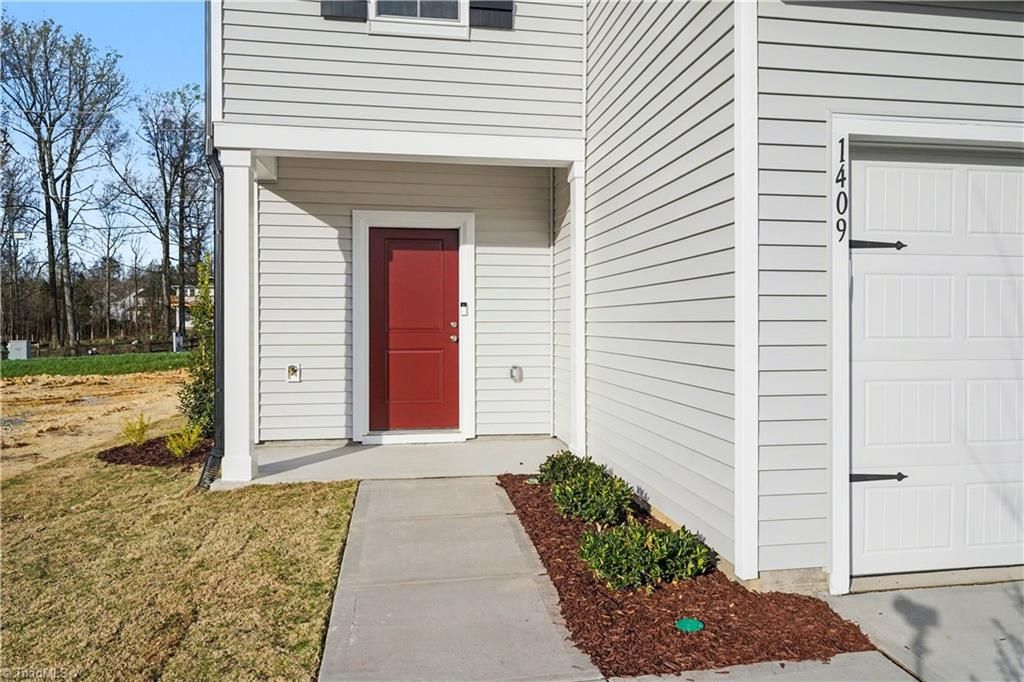 Photo of 1409 Allegheny River Street, Greensboro, NC 27405 (MLS # 1212421)