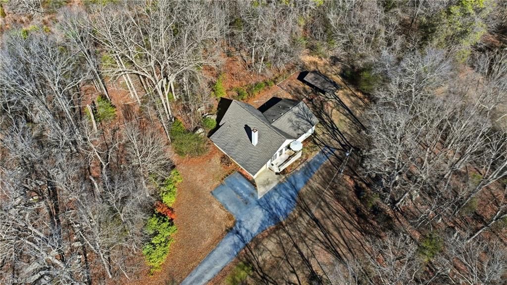 Photo of 8015 E US Highway 64, Thomasville, NC 27360 (MLS # 1208587)